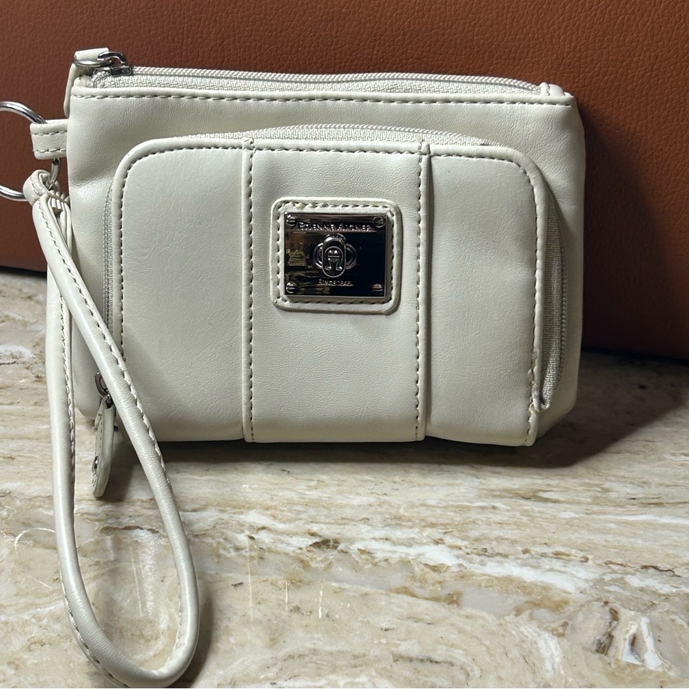 Etienne Aigner Ivory Medium Faux Leather Wristlet Clutch Wallet Coin Purse